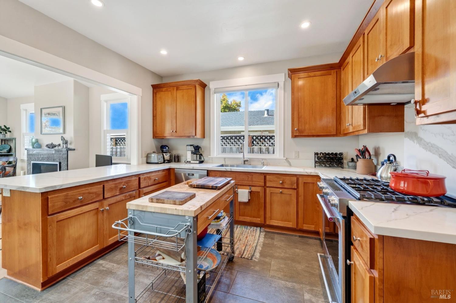445-447 Monte Vista Avenue Healdsburg CA 95448