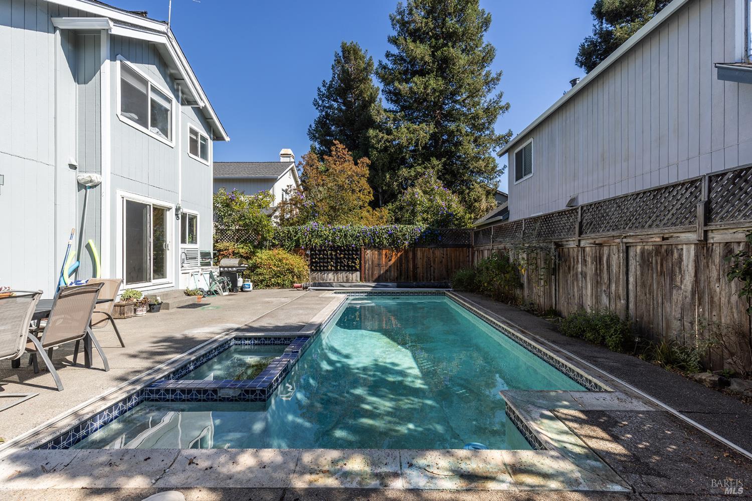 236 Wikiup Meadows Drive Santa Rosa CA 95403