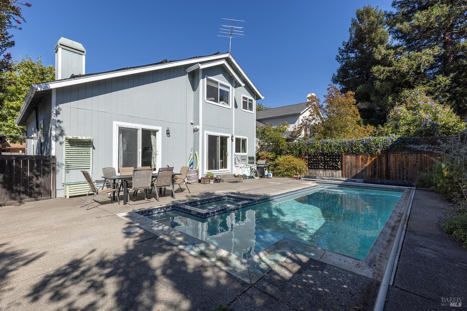 236 Wikiup Meadows Drive Santa Rosa CA 95403