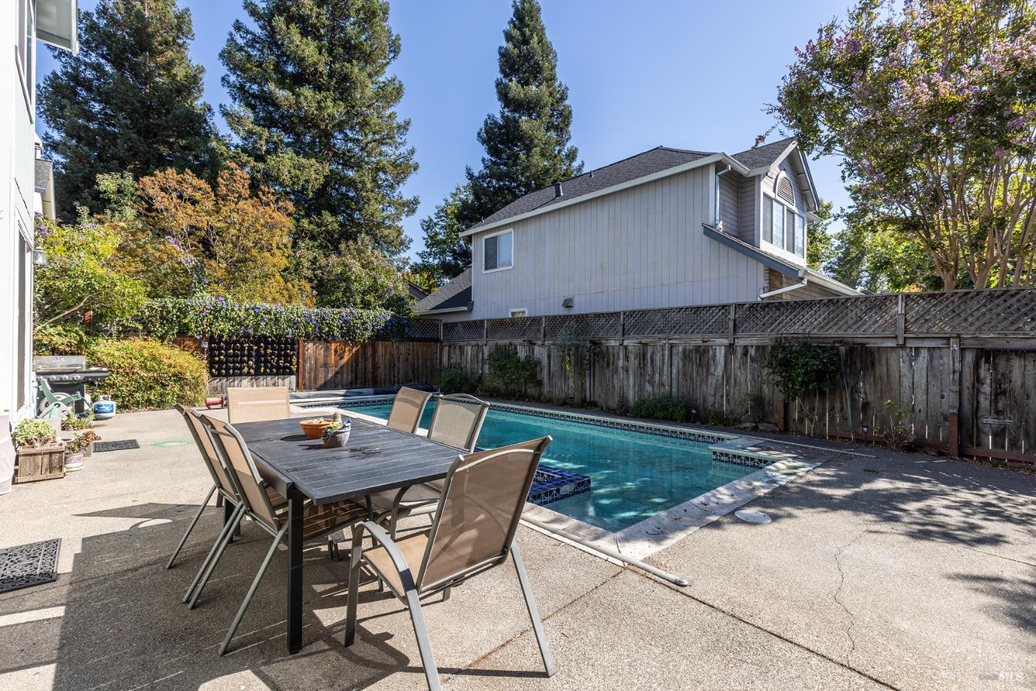 236 Wikiup Meadows Drive Santa Rosa CA 95403