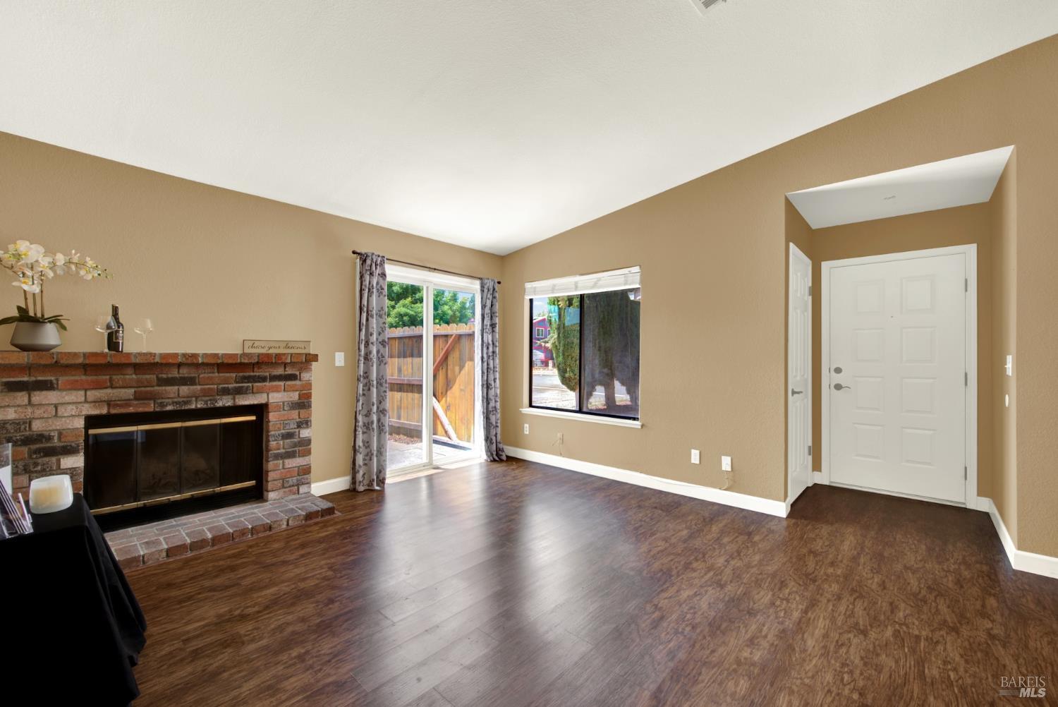 903 Daniel Street Fairfield CA 94533