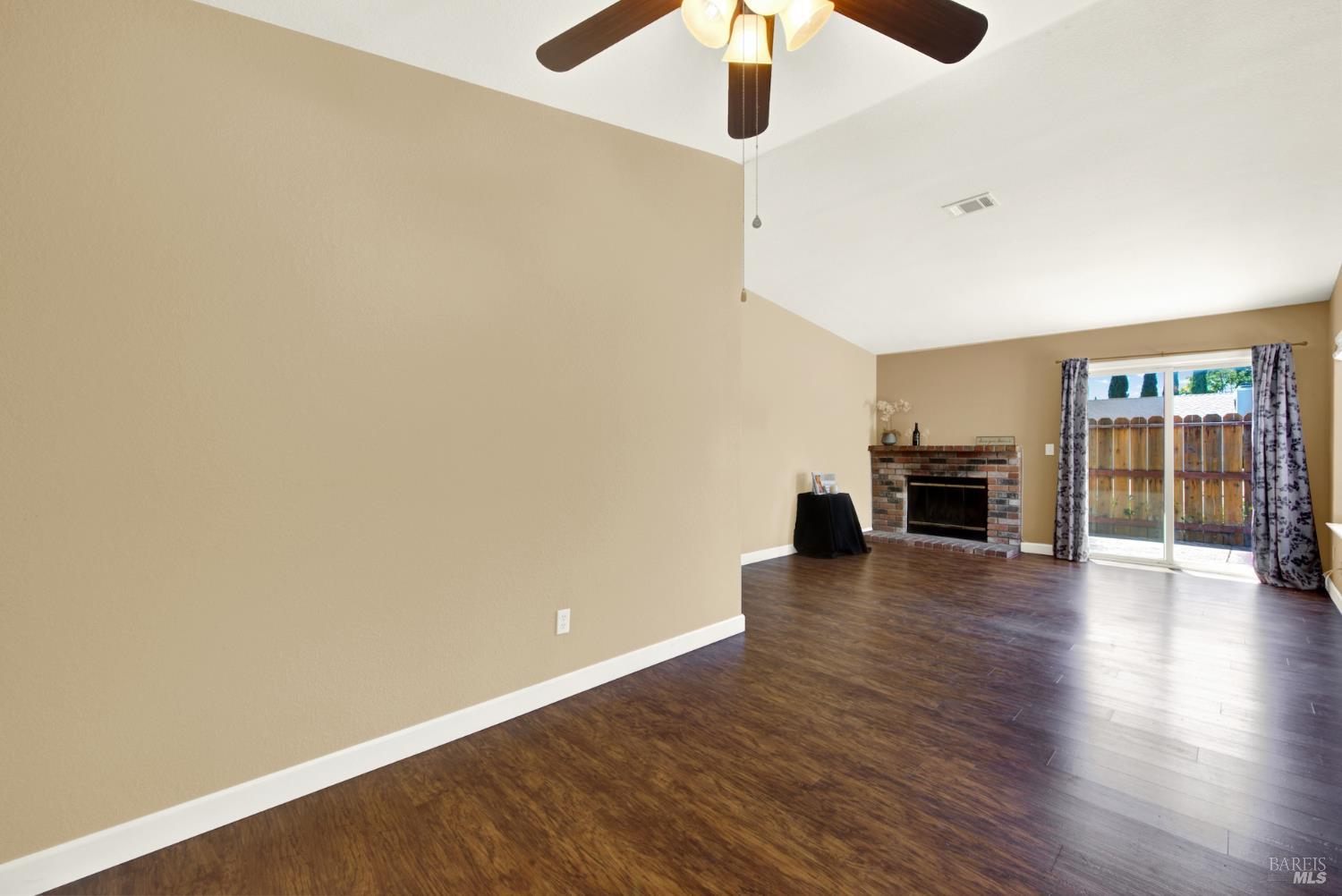903 Daniel Street Fairfield CA 94533