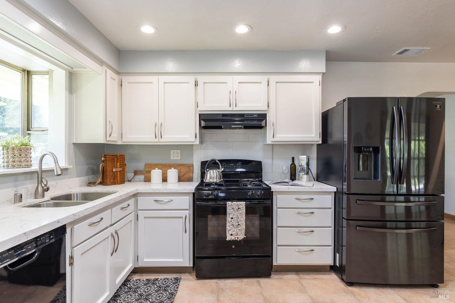 3596 Idlewild Avenue Napa CA 94558