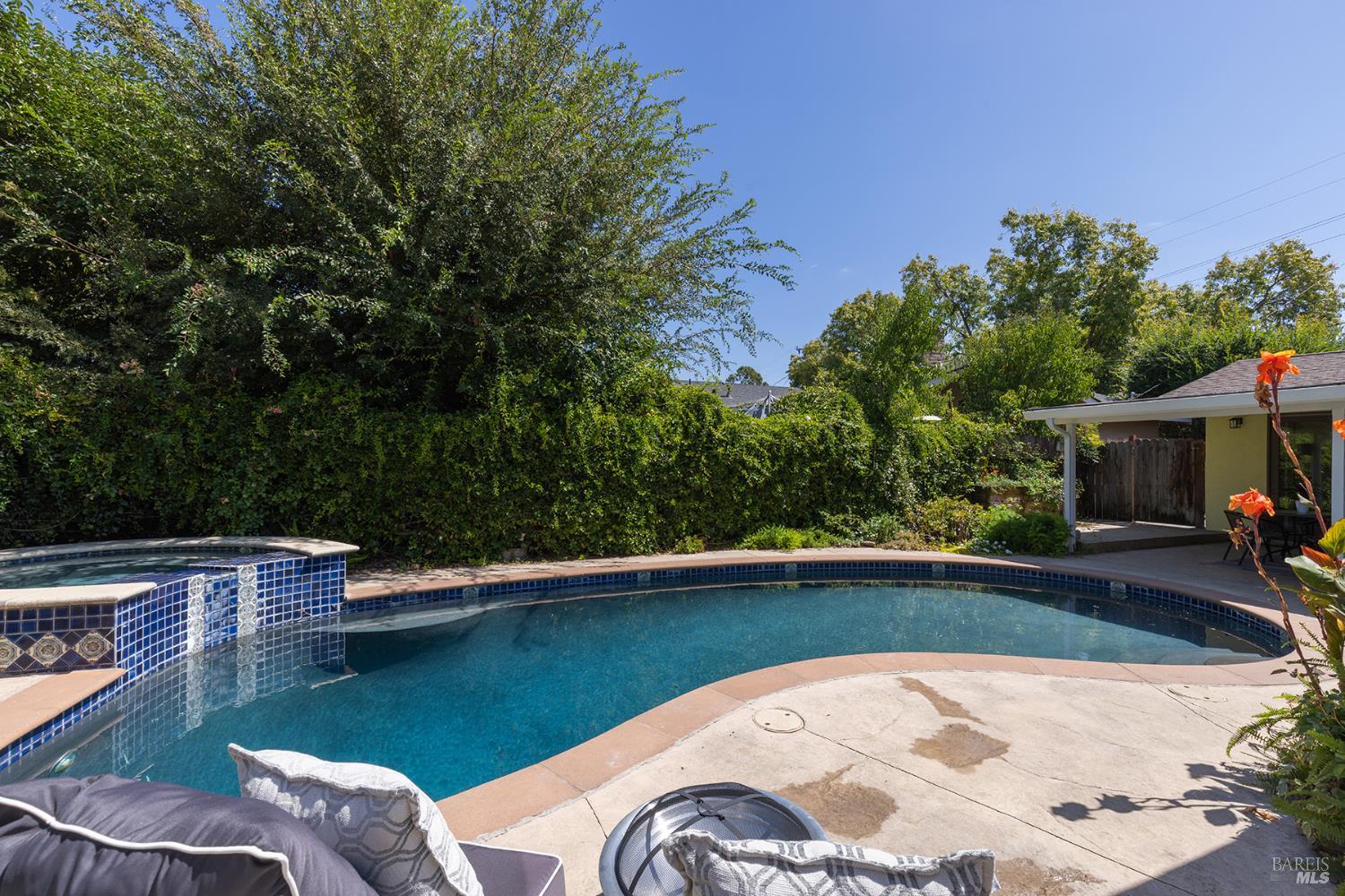 3596 Idlewild Avenue Napa CA 94558