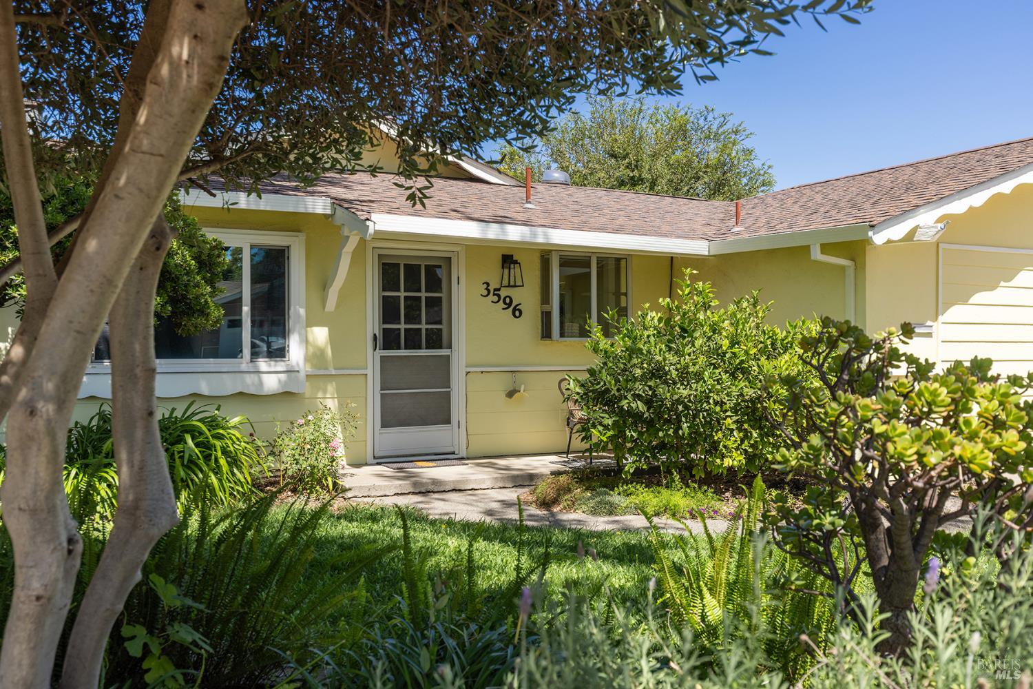3596 Idlewild Avenue Napa CA 94558