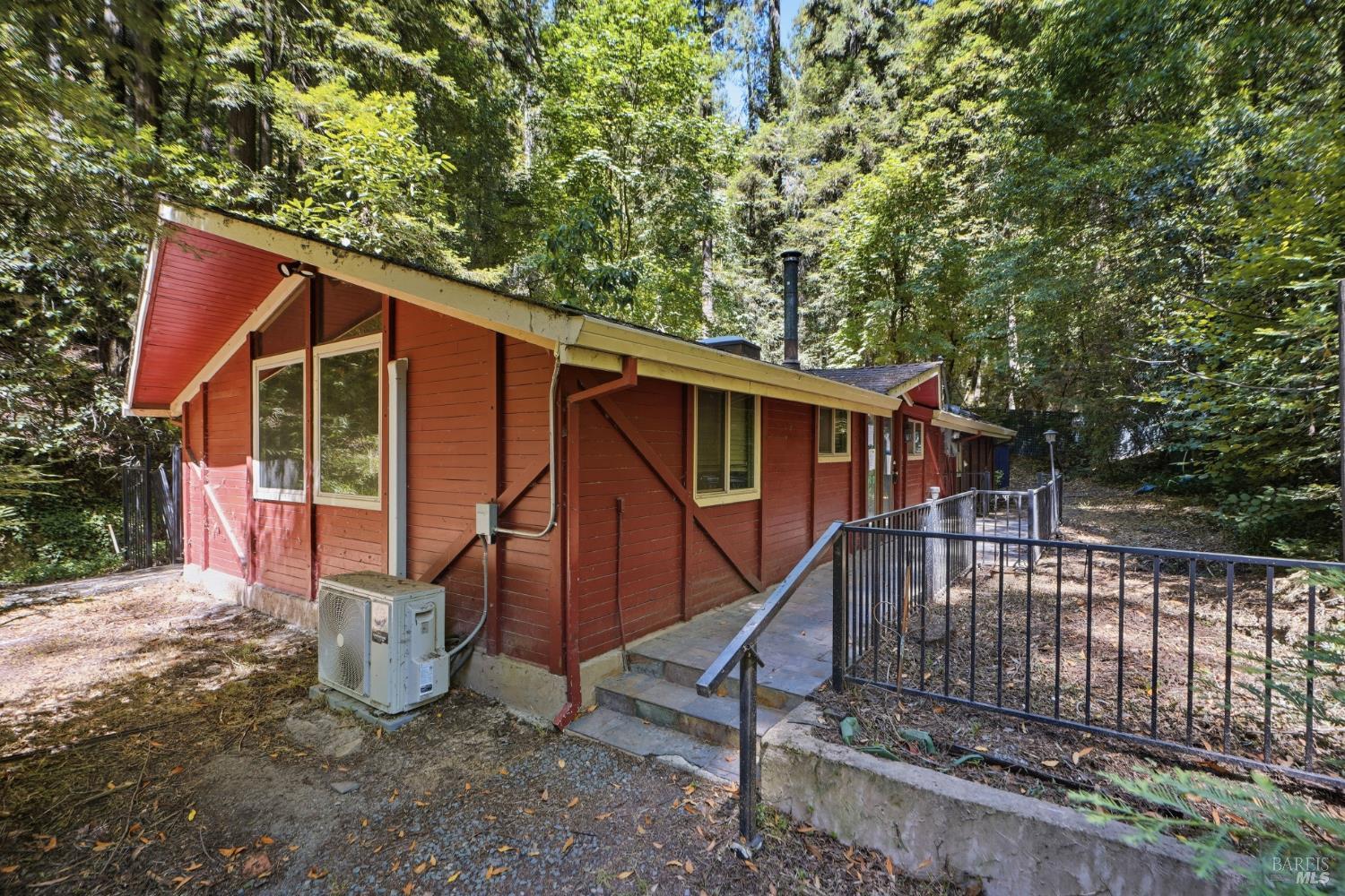 11241 Vellutini Road Forestville CA 95436