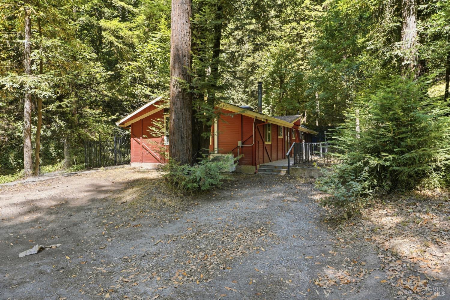 11241 Vellutini Road Forestville CA 95436