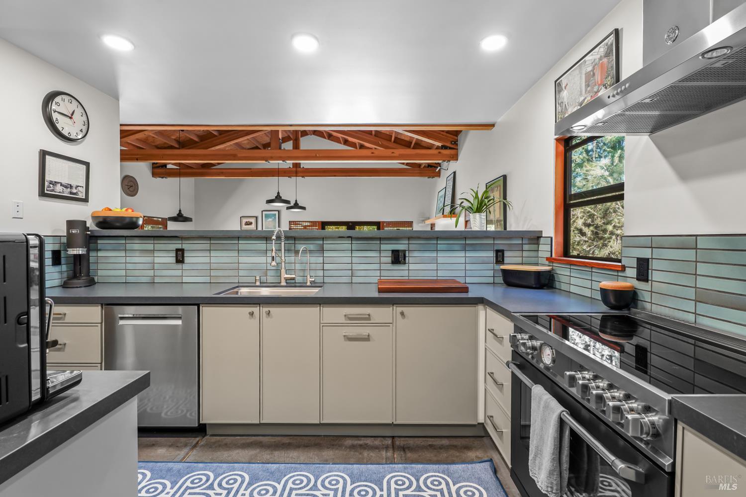 9787 Mill Station Road Sebastopol CA 95472