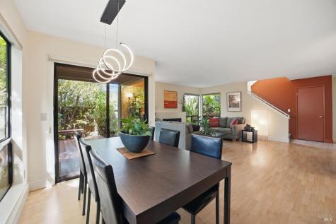 1325 Crofton Court Healdsburg CA 95448
