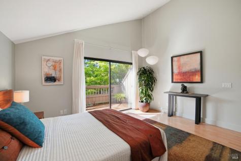 1325 Crofton Court Healdsburg CA 95448