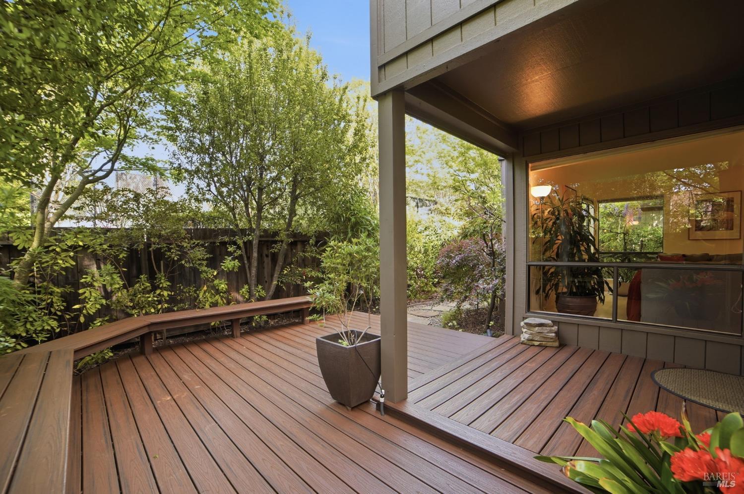 1325 Crofton Court Healdsburg CA 95448
