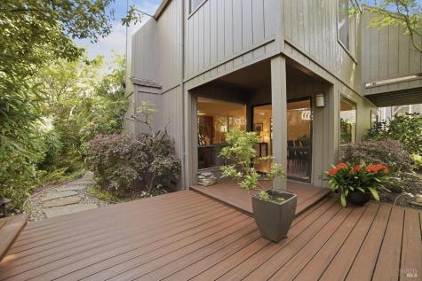 1325 Crofton Court Healdsburg CA 95448