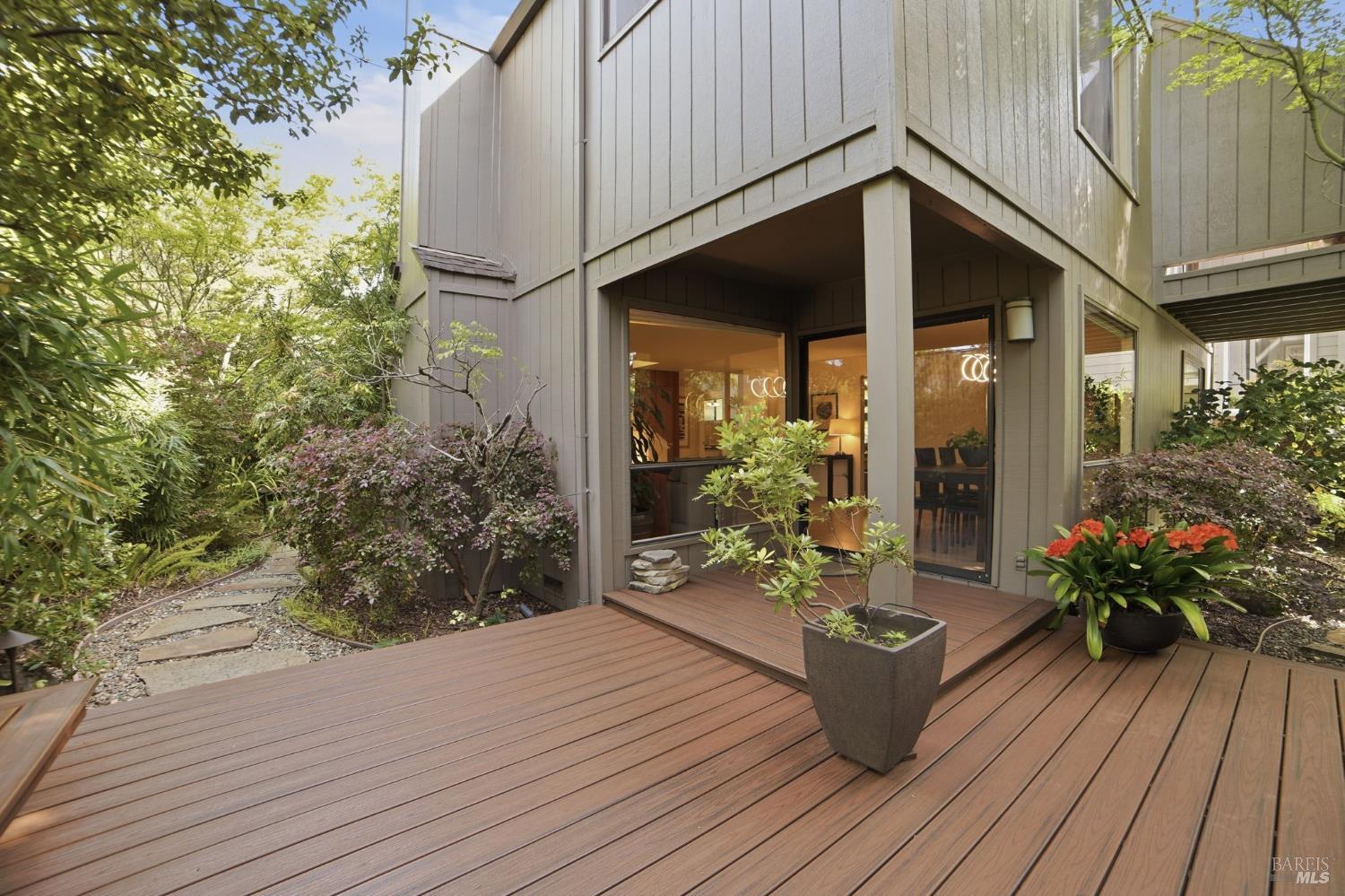 1325 Crofton Court Healdsburg CA 95448