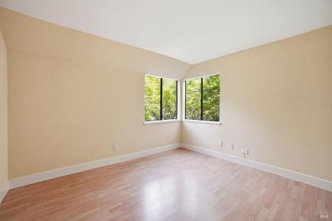 1325 Crofton Court Healdsburg CA 95448