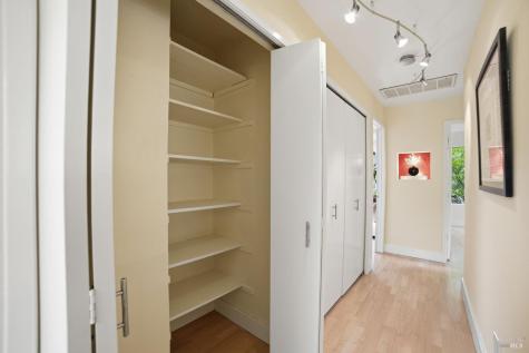 1325 Crofton Court Healdsburg CA 95448