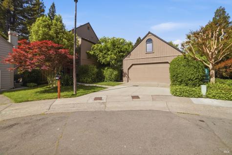 1325 Crofton Court Healdsburg CA 95448