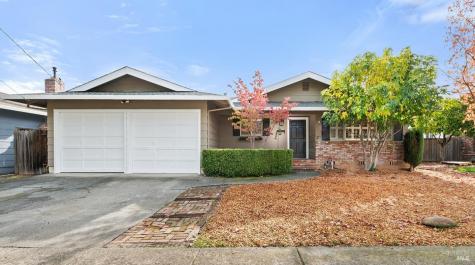 122 Rosewood Drive Cloverdale CA 95425