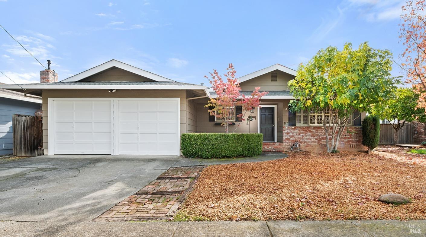 122 Rosewood Drive Cloverdale CA 95425