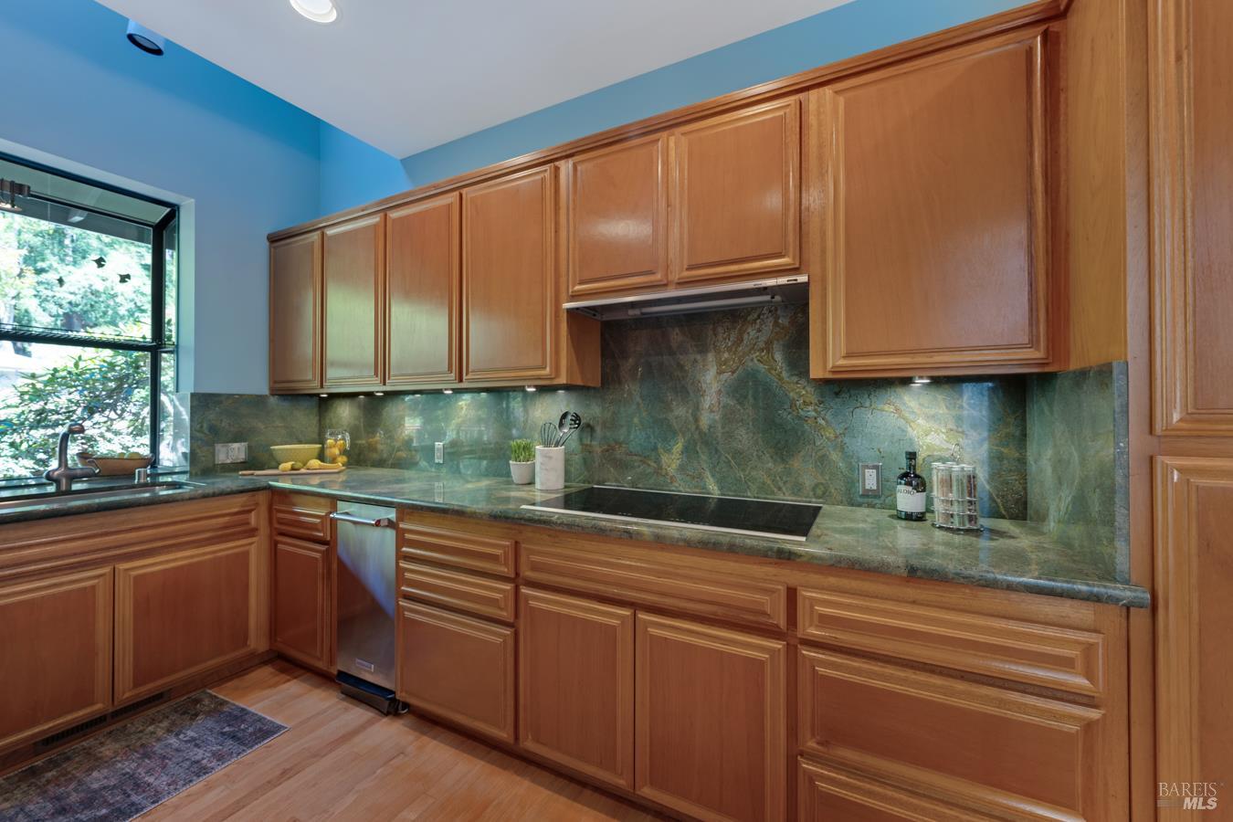 12300 Elliott Lane Sebastopol CA 95472