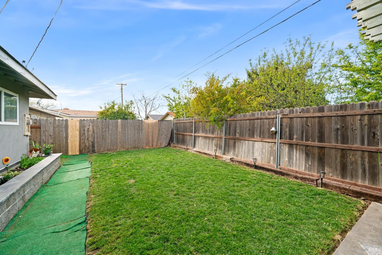 610 Sierra Drive Dixon CA 95620