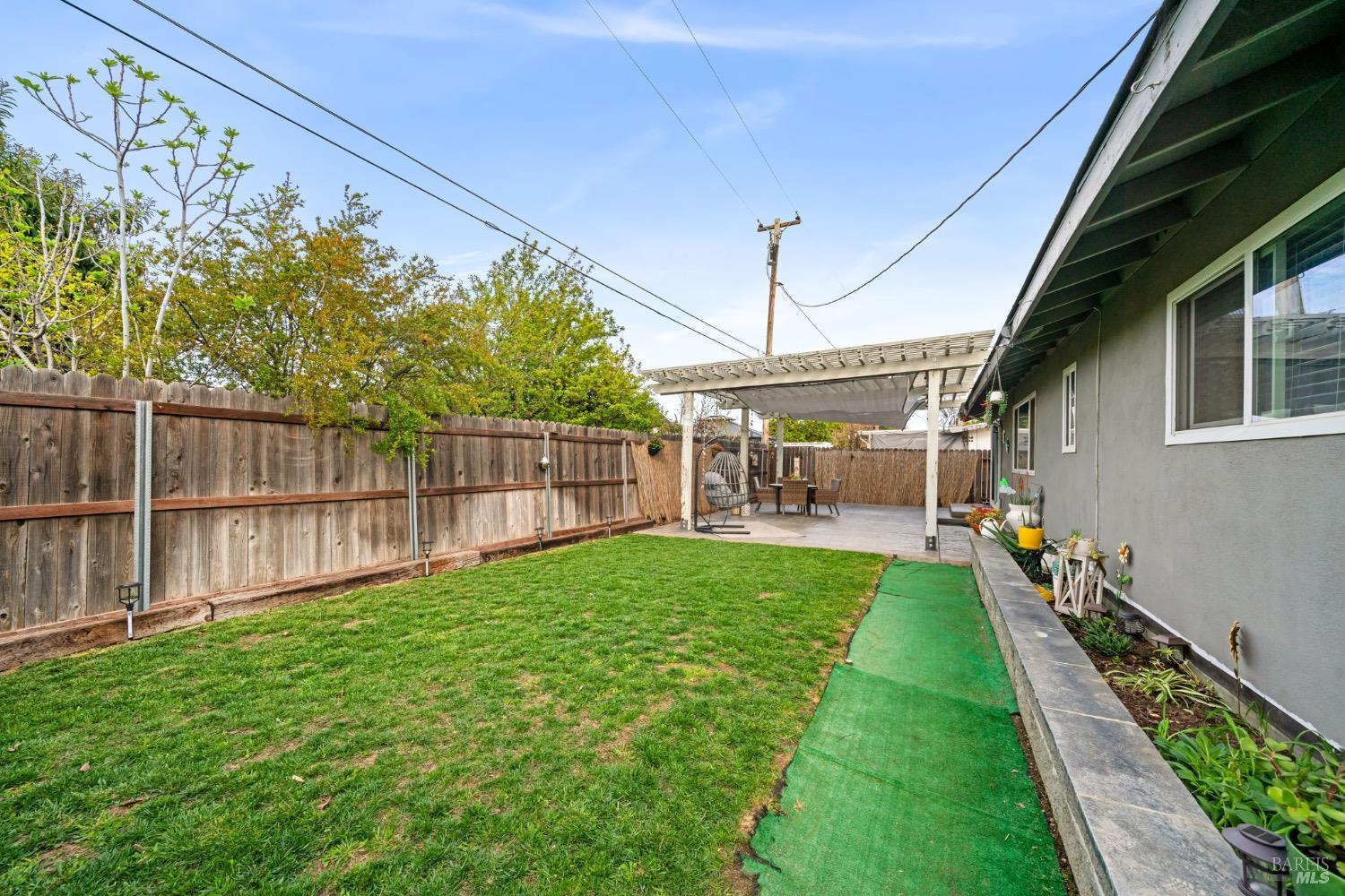 610 Sierra Drive Dixon CA 95620