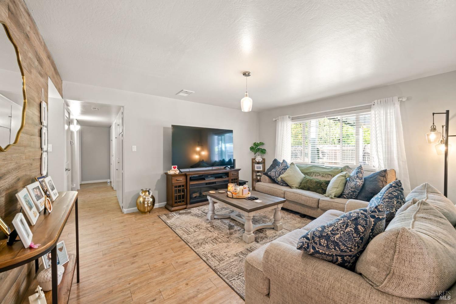 610 Sierra Drive Dixon CA 95620