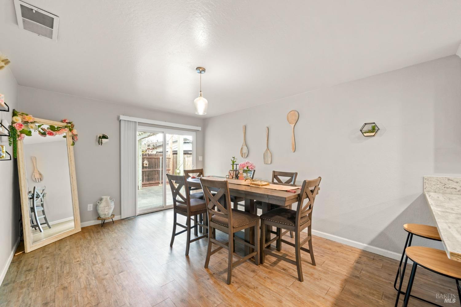 610 Sierra Drive Dixon CA 95620