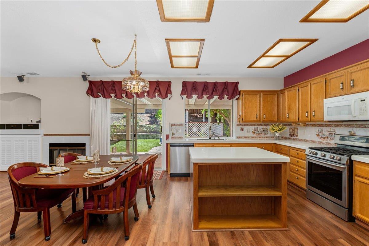 1642 Poppy Circle Rocklin CA 95765