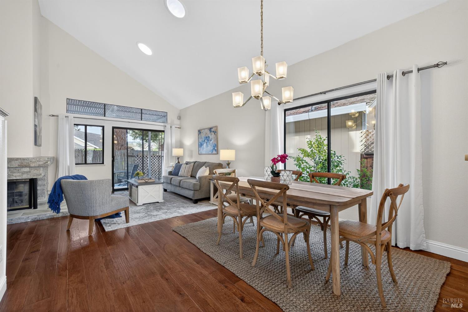 172 S Temelec Circle Sonoma CA 95476