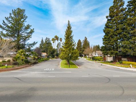 172 S Temelec Circle Sonoma CA 95476