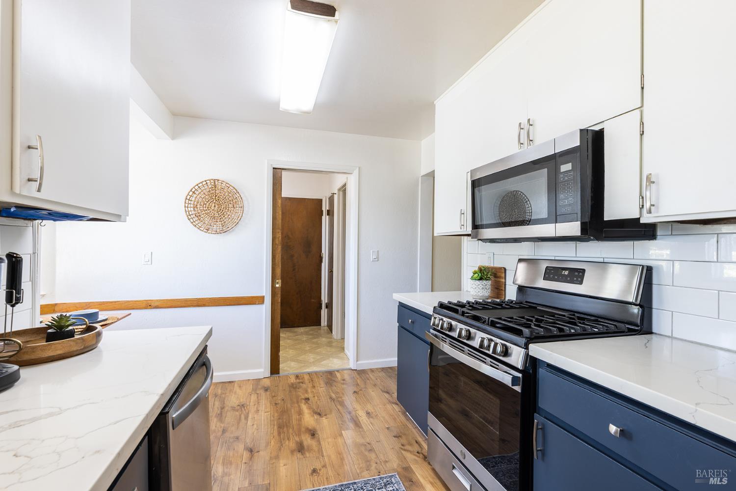 2827 Marlow Road Santa Rosa CA 95403