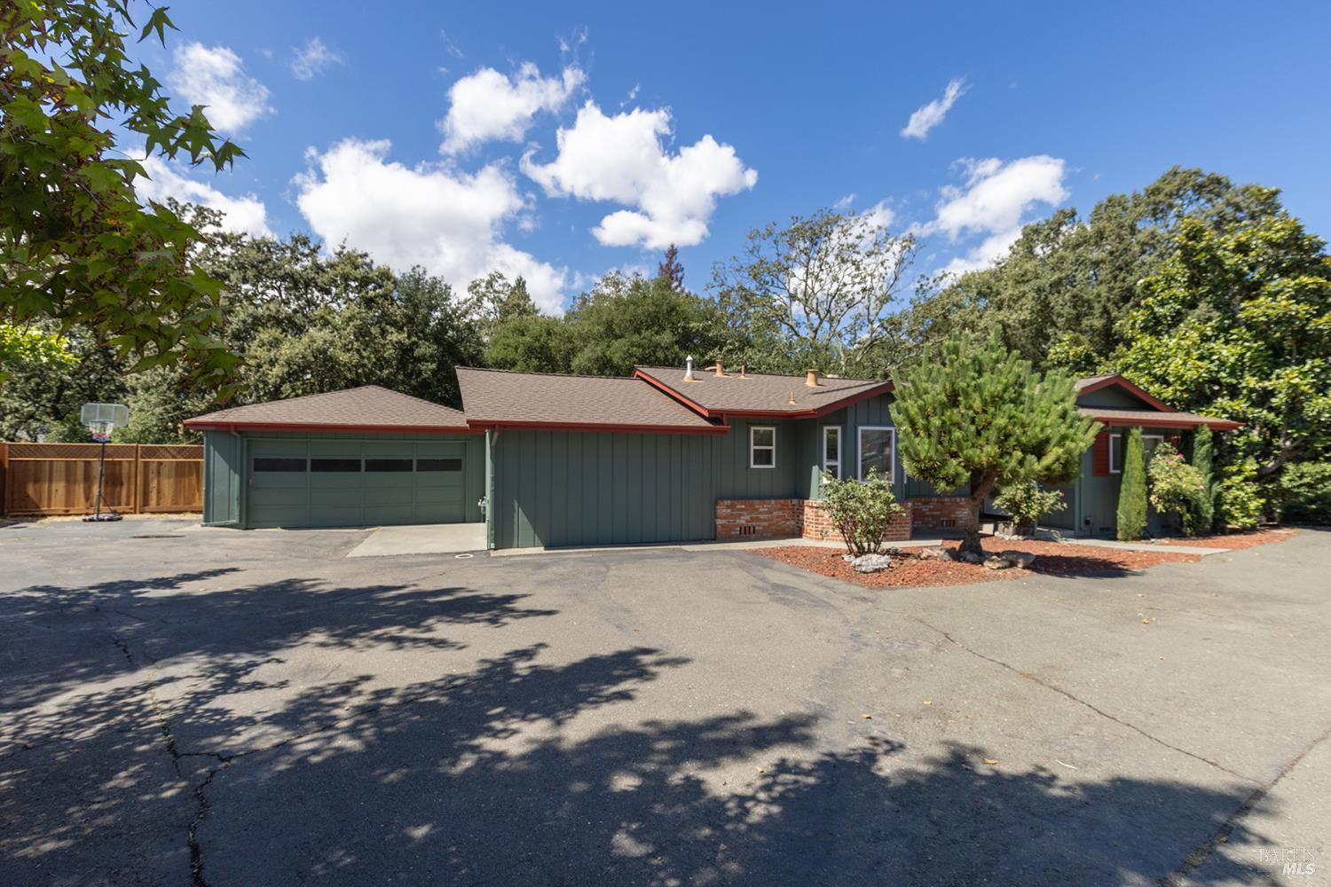 2827 Marlow Road Santa Rosa CA 95403