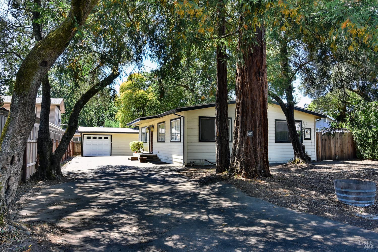 612 Cherry Avenue Sonoma CA 95476