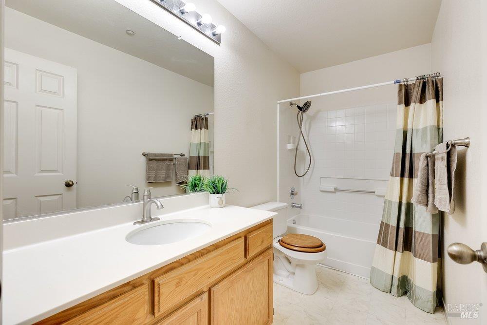 263 Clearpointe Drive Vallejo CA 94591
