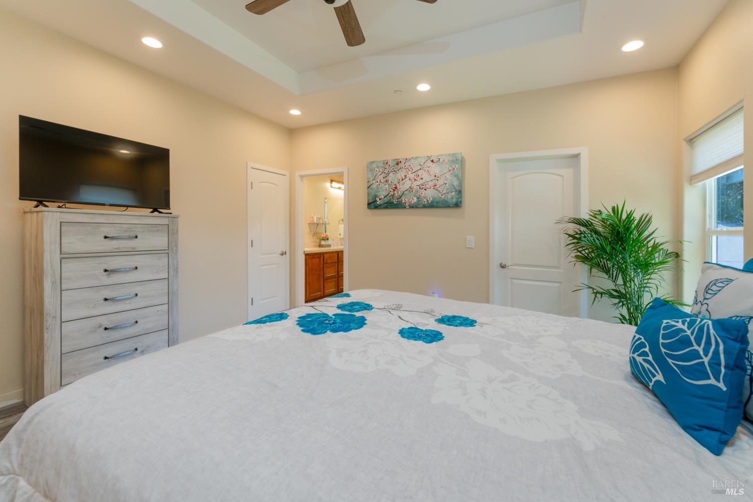 1051 Helen Avenue Ukiah CA 95482