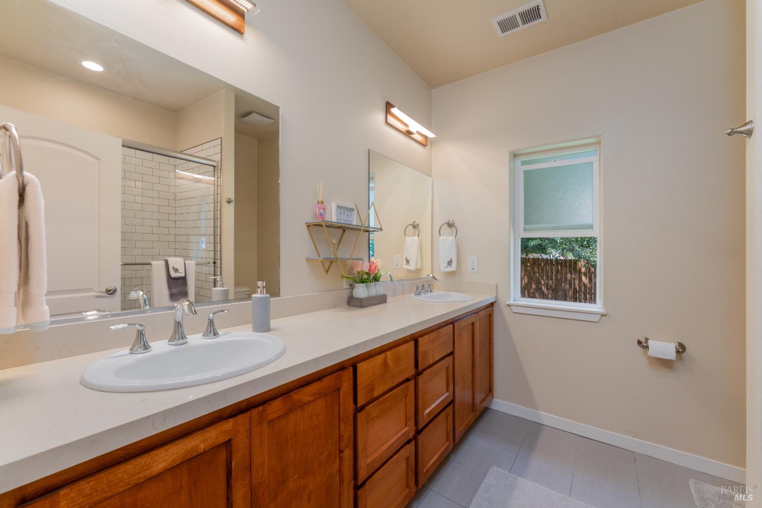 1051 Helen Avenue Ukiah CA 95482