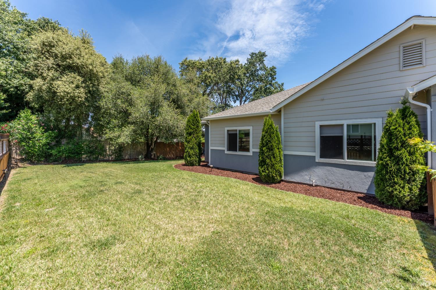 1051 Helen Avenue Ukiah CA 95482
