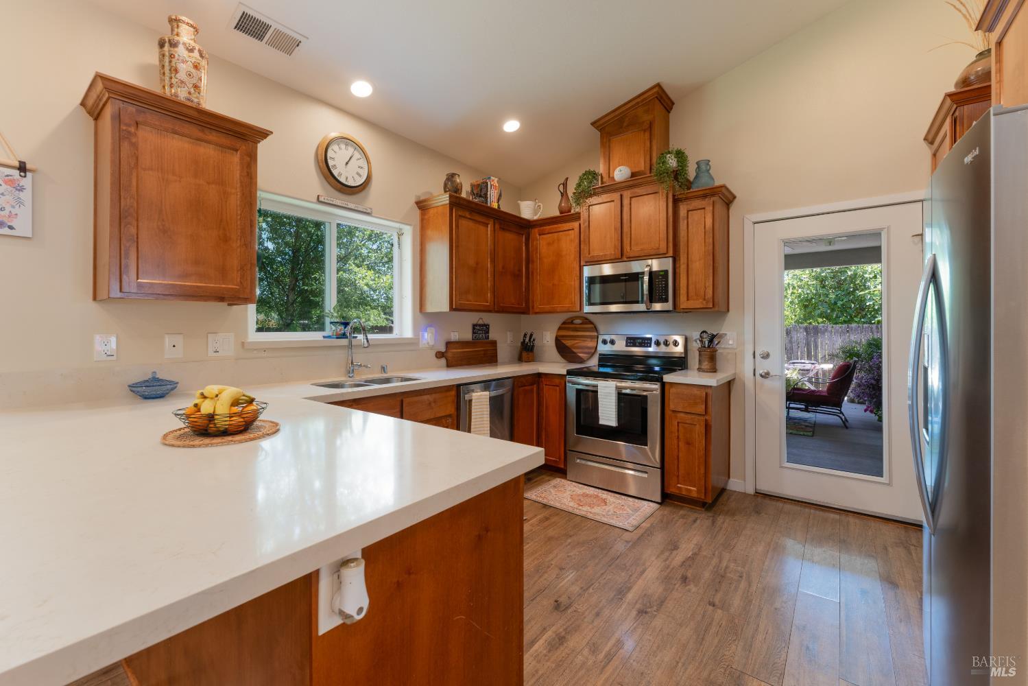 1051 Helen Avenue Ukiah CA 95482