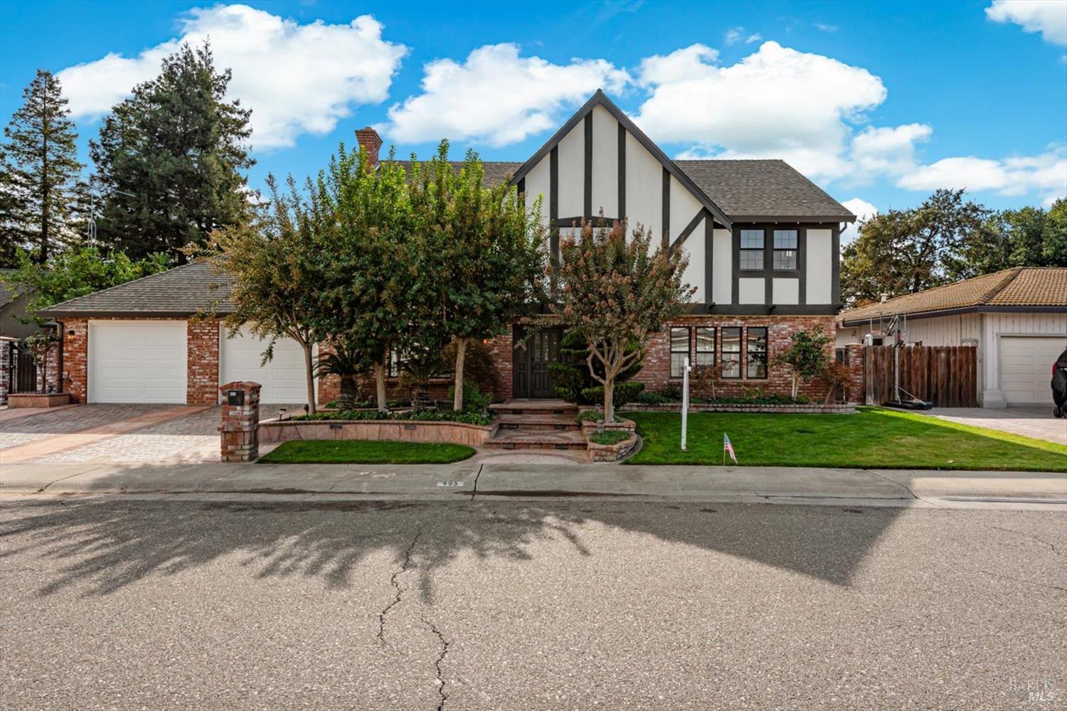 995 Hillview Drive Dixon CA 95620