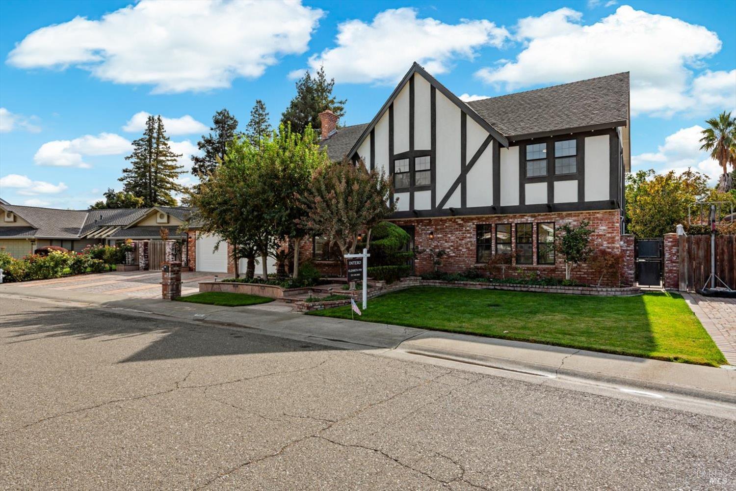 995 Hillview Drive Dixon CA 95620