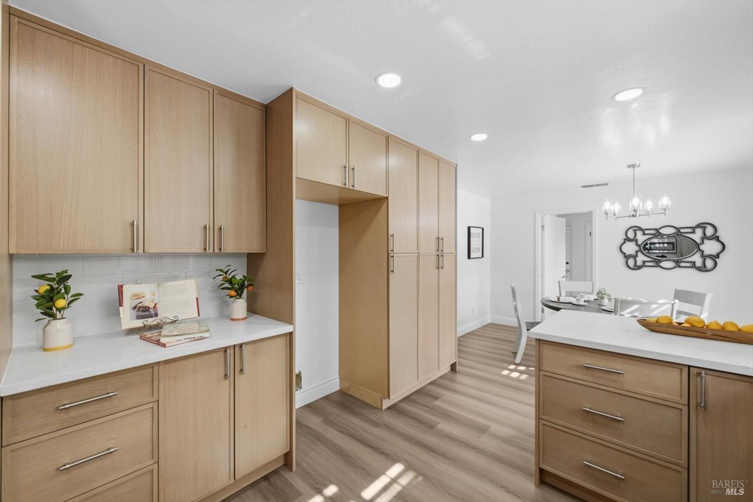 995 Hillview Drive Dixon CA 95620