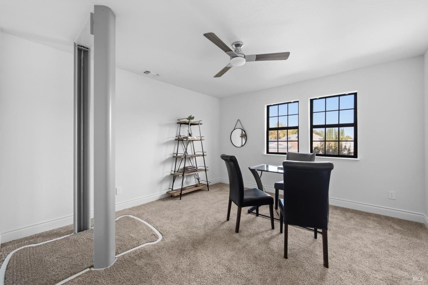 995 Hillview Drive Dixon CA 95620
