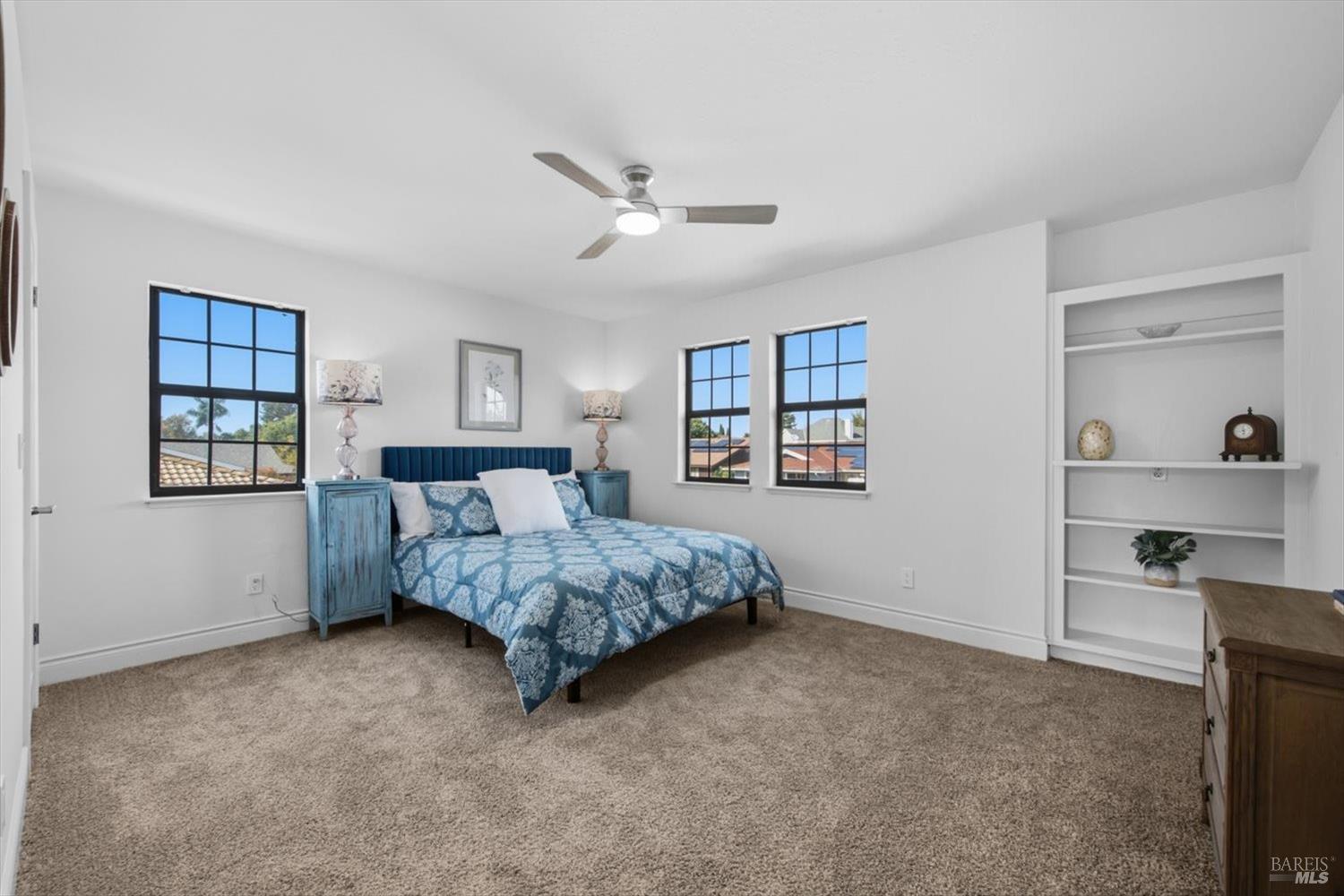 995 Hillview Drive Dixon CA 95620