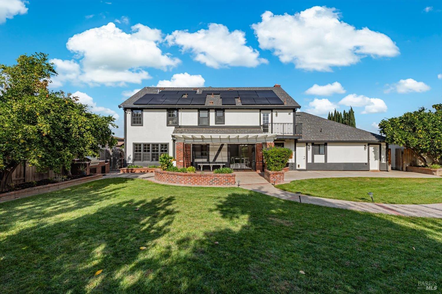 995 Hillview Drive Dixon CA 95620