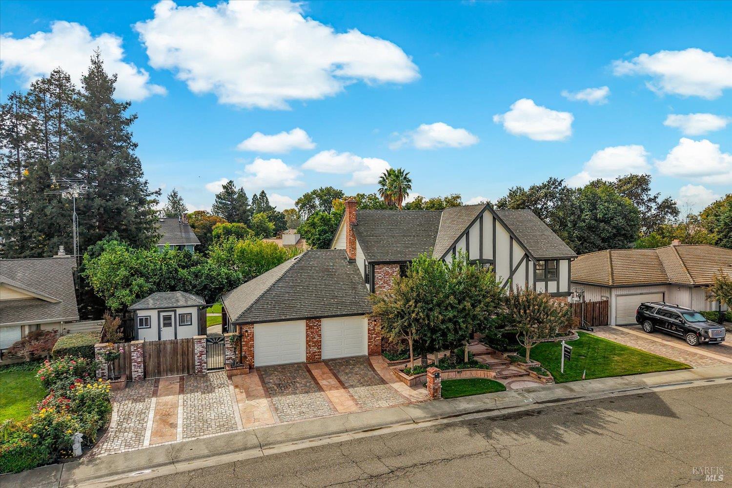 995 Hillview Drive Dixon CA 95620