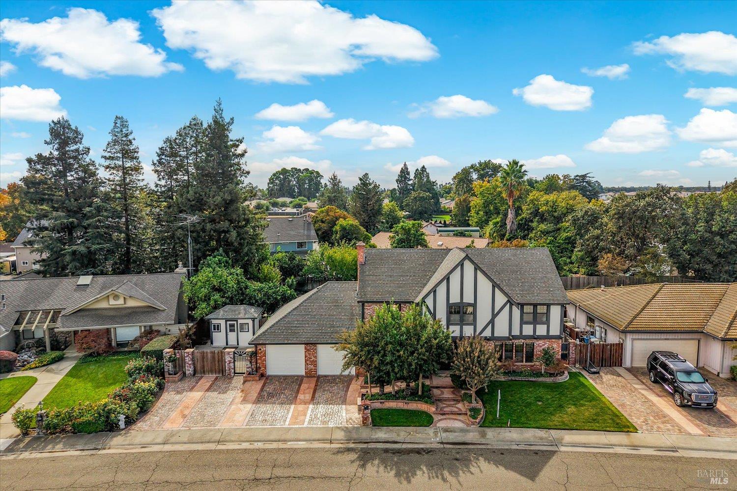 995 Hillview Drive Dixon CA 95620