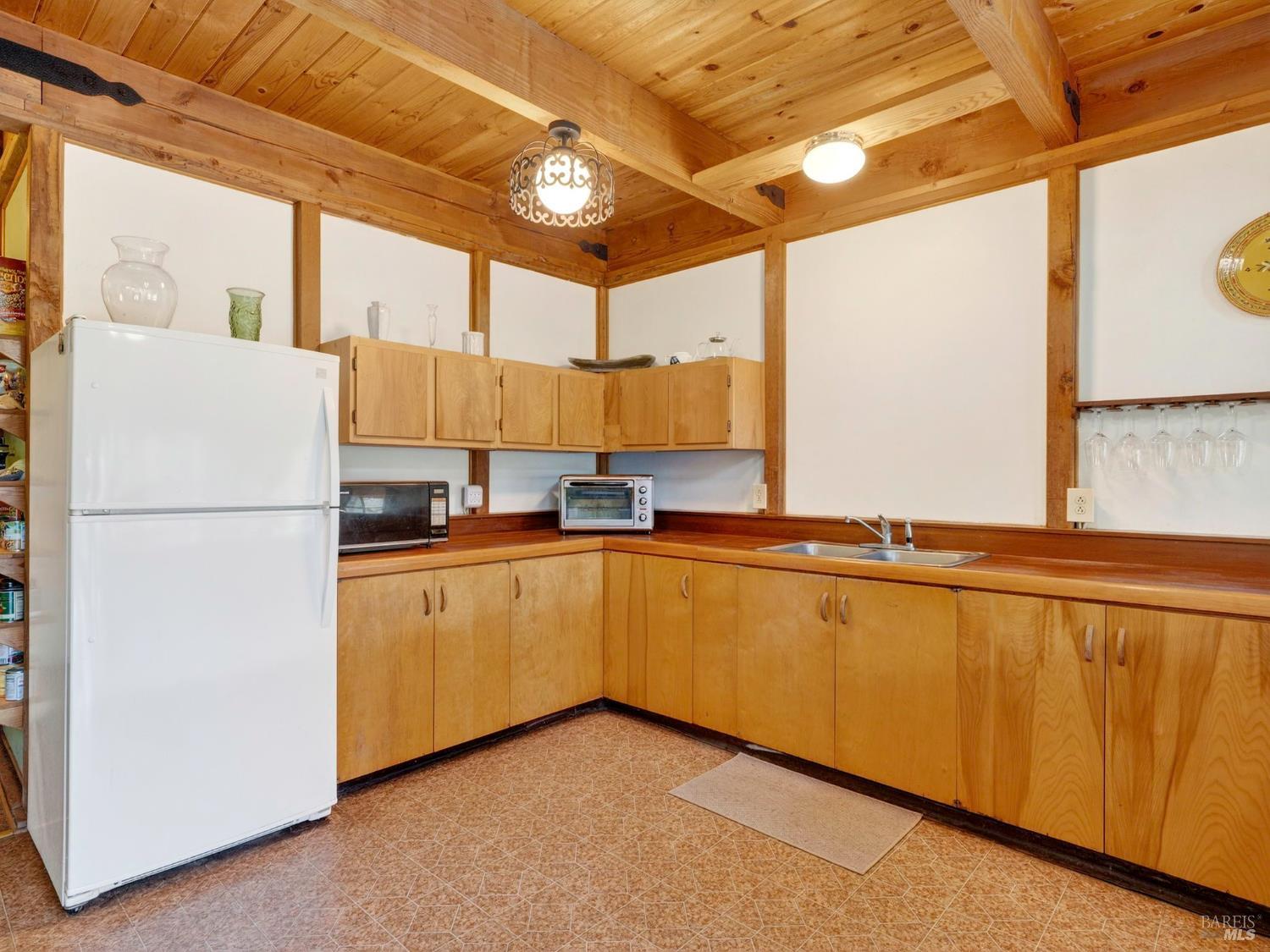 2333 Guntley Road Philo CA 95466