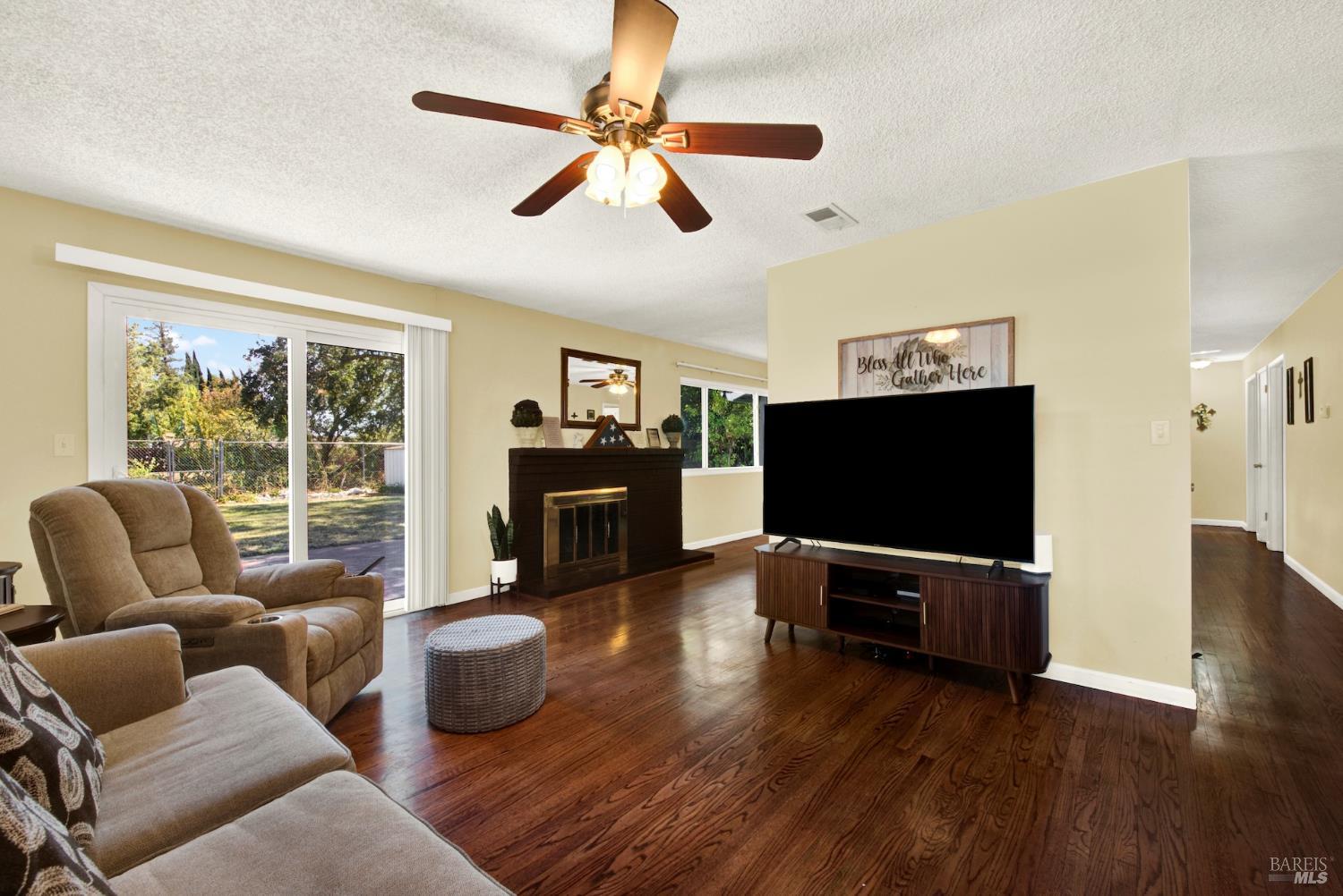 348 Adobe Drive Vacaville CA 95687
