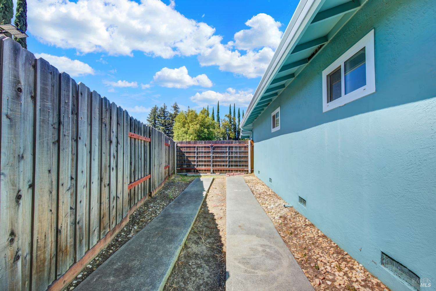 348 Adobe Drive Vacaville CA 95687