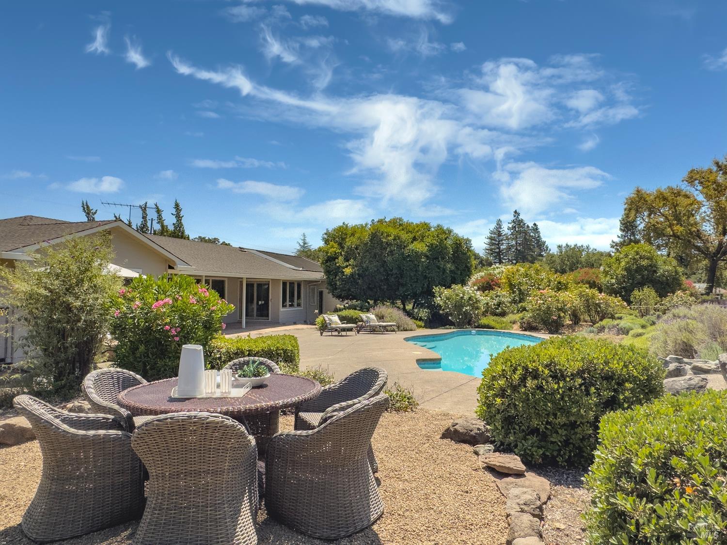 143 Loma Vista Drive Sonoma CA 95476